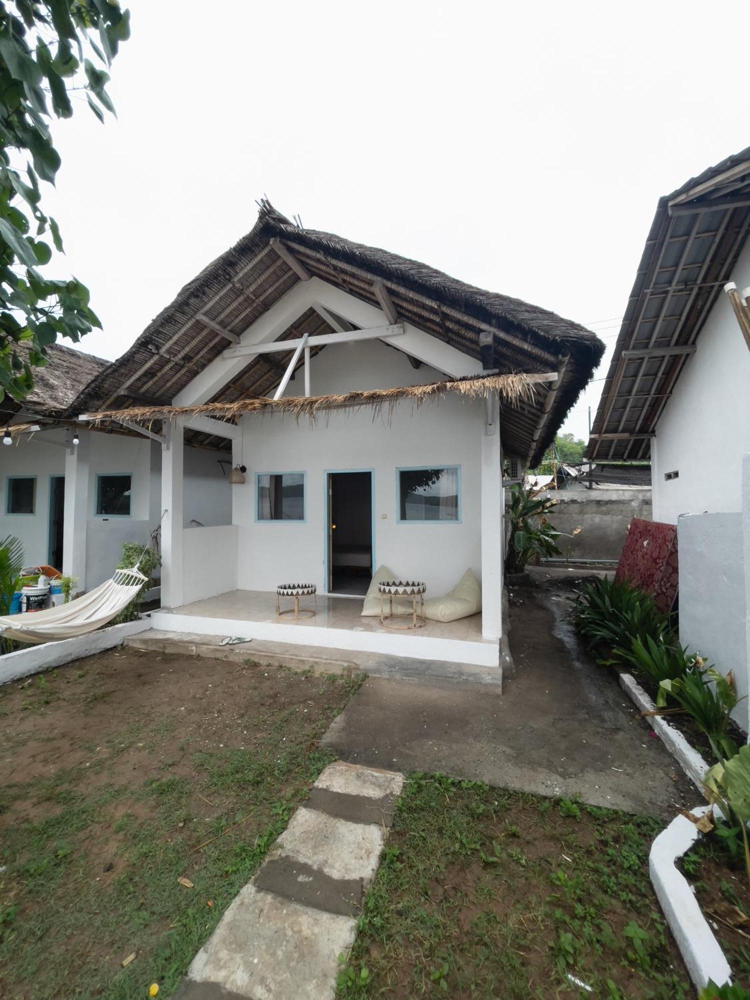 Surf Shack Grupuk 호텔 붐방 외부 사진